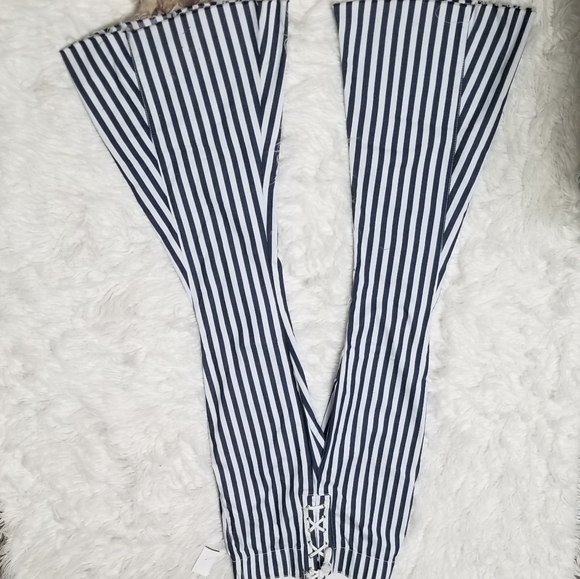 Show Me Your Mumu Berkeley Tie Up Bells Nautical new! - Picture 12 of 13